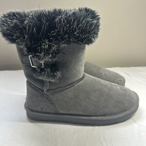 Lamo Shearling Boot size 9 EU 40 Grey with Buckle Fur Lined Fur Top Winter Boot